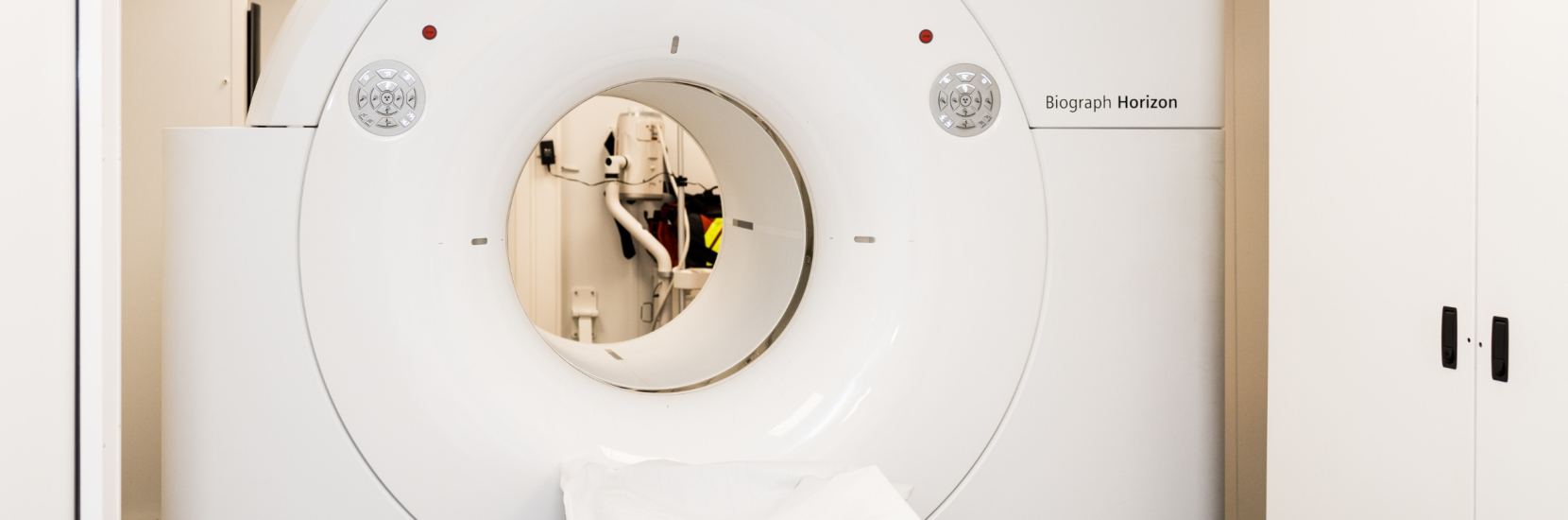 Le Centre National PET renforce ses capacités de diagnostic avec l’installation d’un 2e PET-CT temporaire 